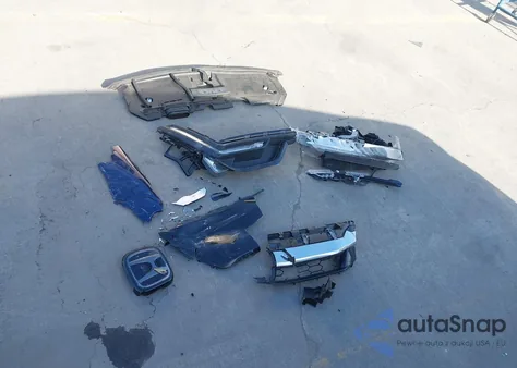 2018 Honda Clarity Plug-In Hybrid Touring из США, поврежденный, VIN JHMZC5F31JC019183